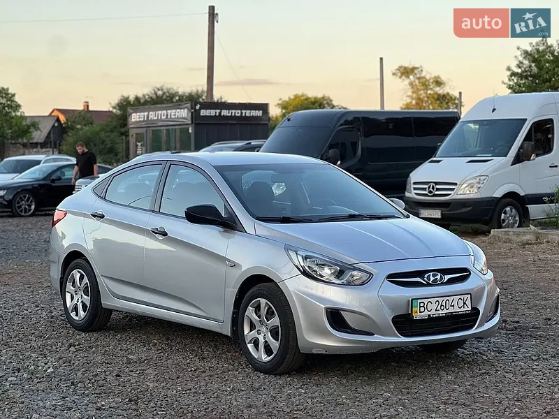 Hyundai Accent