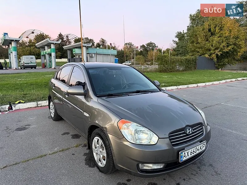 Hyundai Accent