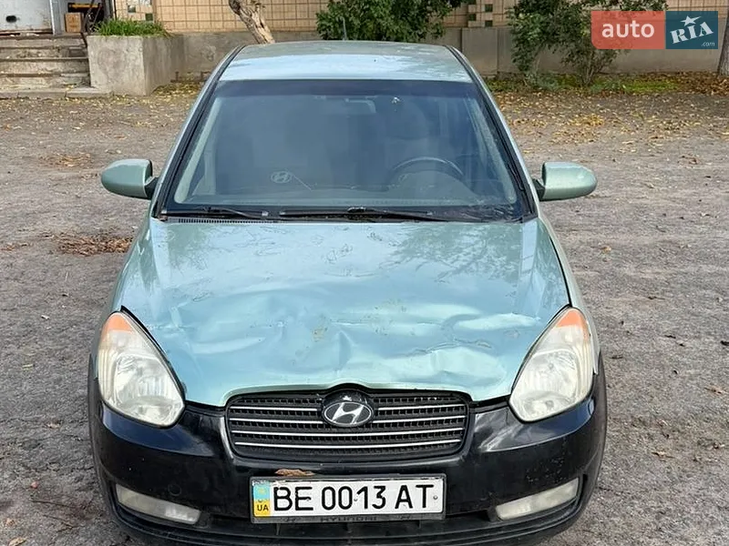 Hyundai Accent
