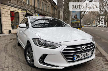 Седан Hyundai Avante 2017 в Одесі