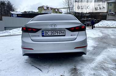 Седан Hyundai Avante 2016 в Львове