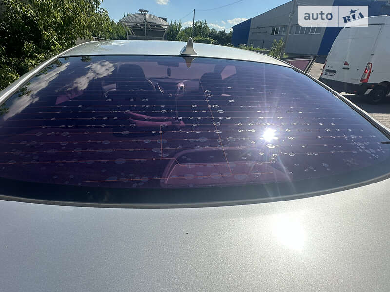 Седан Hyundai Avante 2014 в Житомире