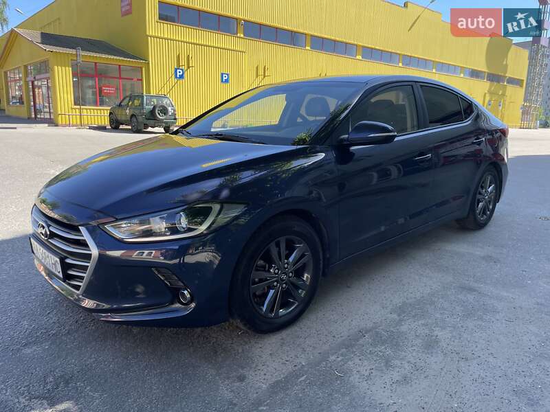 Седан Hyundai Avante 2016 в Кропивницком