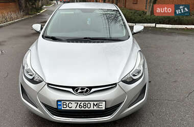 Седан Hyundai Avante 2014 в Софіївській Борщагівці