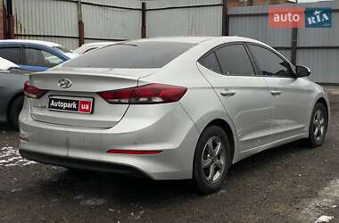 Седан Hyundai Avante 2017 в Киеве