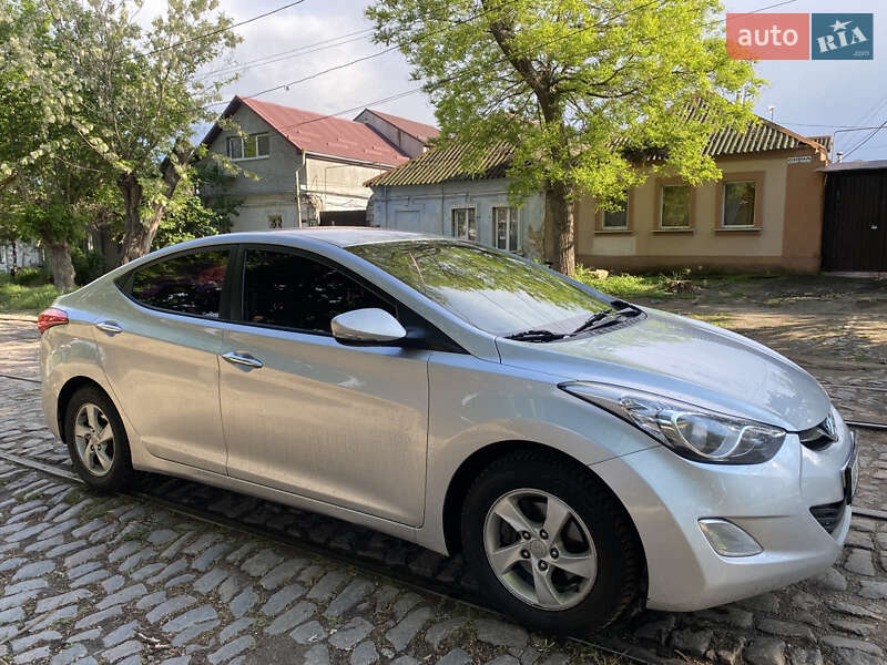 Седан Hyundai Avante 2012 в 