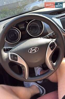 Седан Hyundai Avante 2012 в 