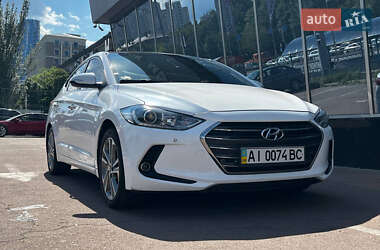 Седан Hyundai Avante 2016 в Киеве