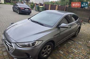 Седан Hyundai Avante 2016 в Киеве