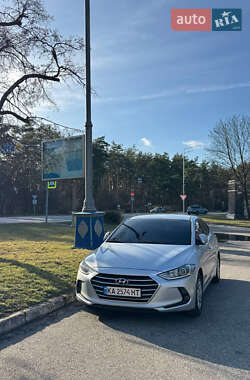 Седан Hyundai Avante 2017 в Києві