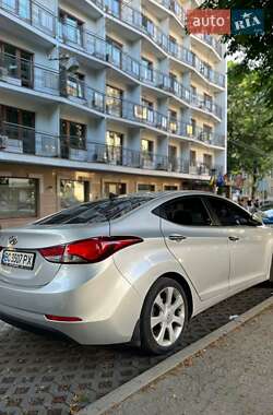 Седан Hyundai Avante 2015 в Львове