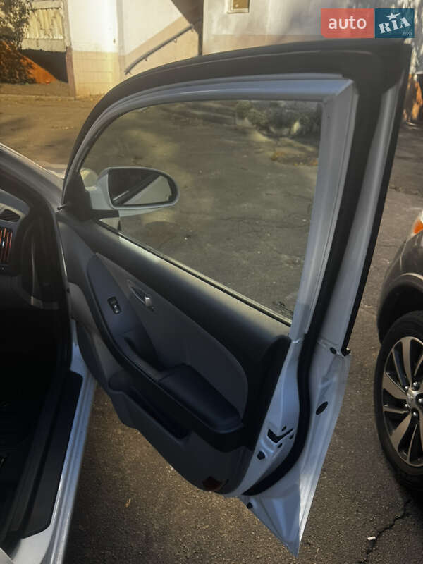 Седан Hyundai Avante 2008 в Києві фото 9 Седан Hyundai Avante 2008 в Києві