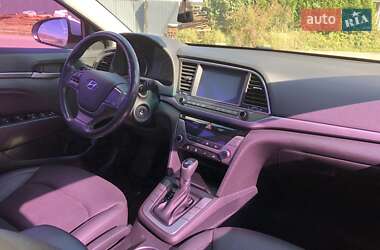 Седан Hyundai Avante 2017 в 