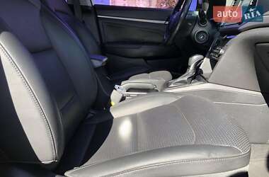 Седан Hyundai Avante 2017 в 