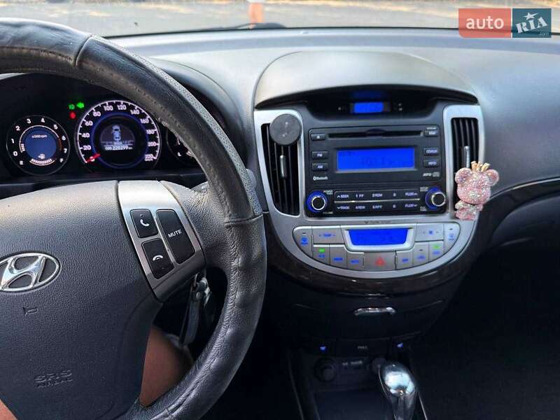 Седан Hyundai Avante 2012 в Києві