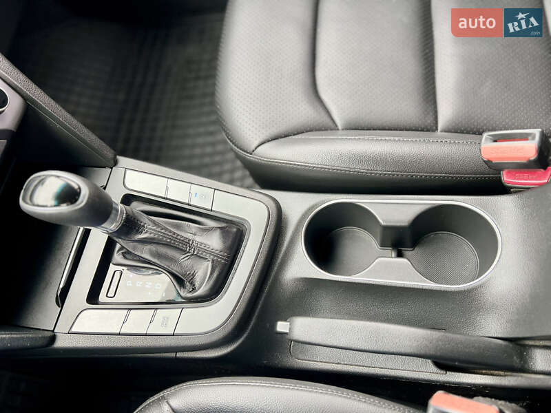 Седан Hyundai Avante 2015 в Києві