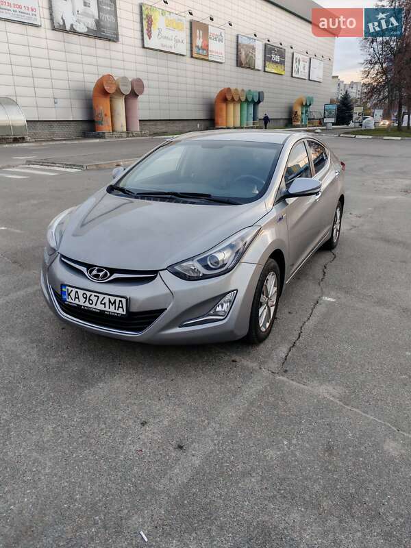 Седан Hyundai Avante 2013 в Броварах фото 2 Седан Hyundai Avante 2013 в Броварах
