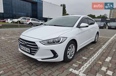 Седан Hyundai Avante 2016 в Одессе