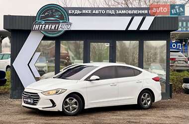 Седан Hyundai Avante 2015 в Киеве