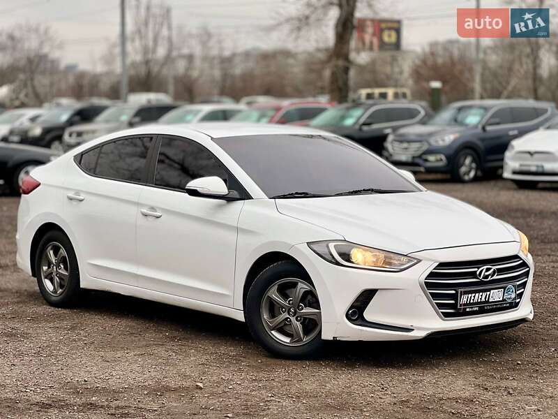 Седан Hyundai Avante 2015 в Києві фото 7 Седан Hyundai Avante 2015 в Києві
