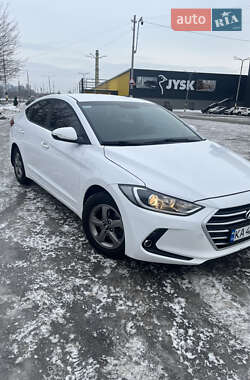 Седан Hyundai Avante 2017 в Киеве