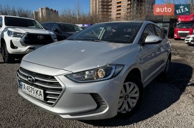 Седан Hyundai Avante 2016 в Киеве