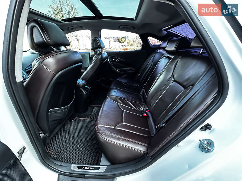 Седан Hyundai Azera 2011 в Кривом Роге