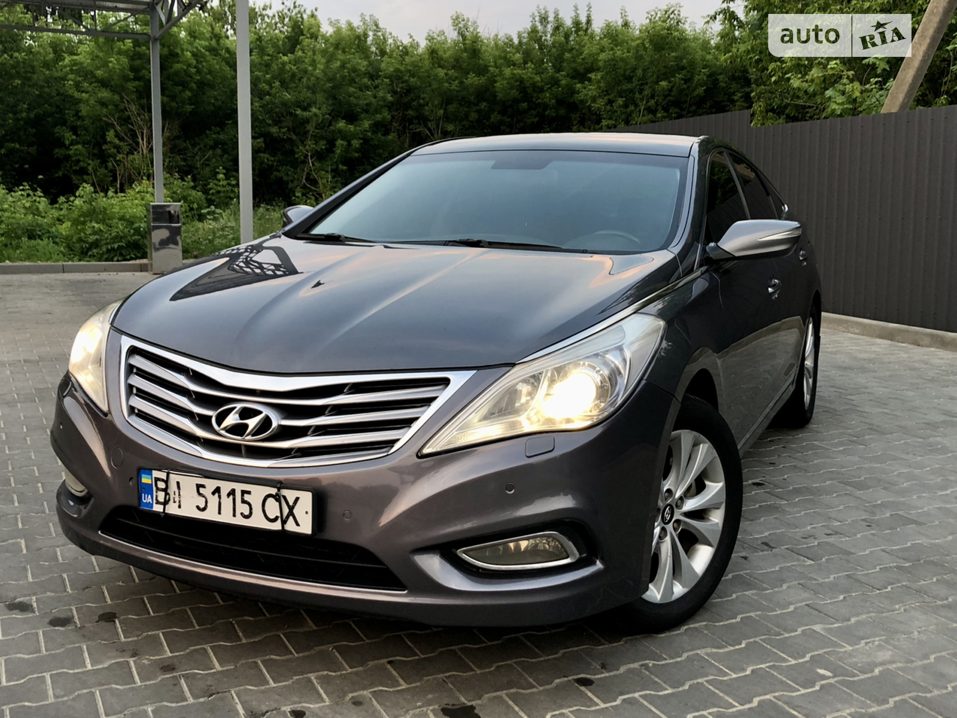 Hyundai Azera 2011