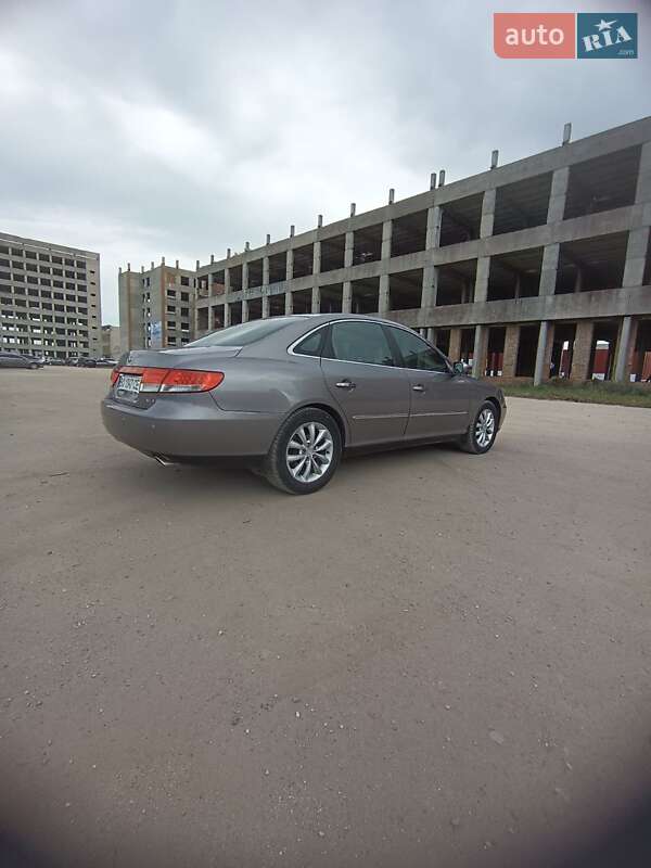 Седан Hyundai Azera 2007 в Тернополе
