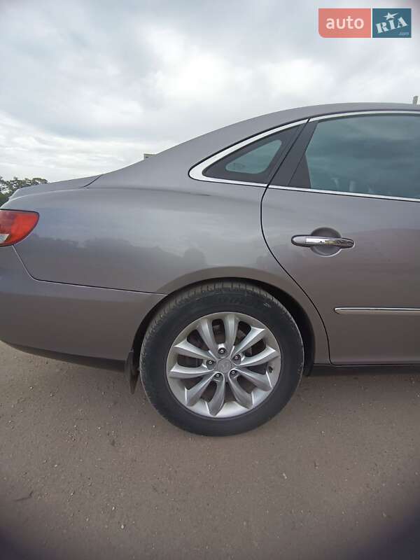 Седан Hyundai Azera 2007 в Тернополе