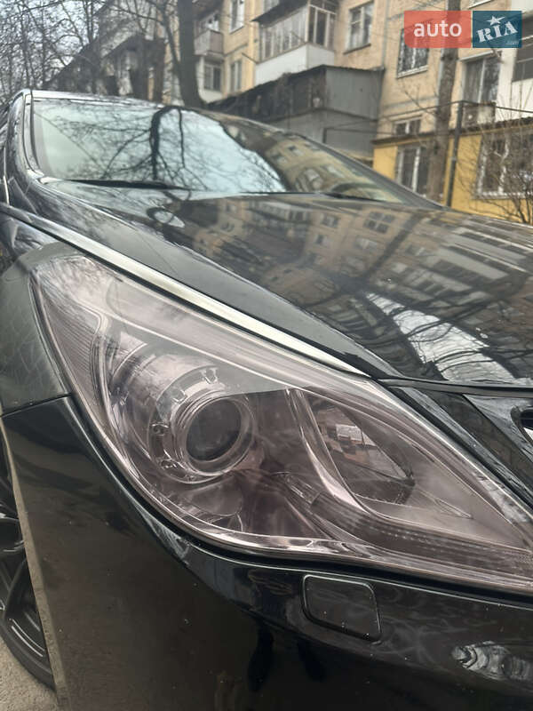 Седан Hyundai Azera 2012 в Одесі