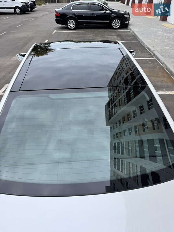 Седан Hyundai Azera 2014 в Києві