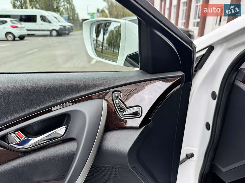Седан Hyundai Azera 2014 в Києві
