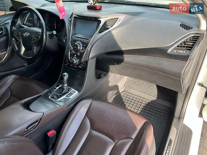 Седан Hyundai Azera 2013 в Киеве
