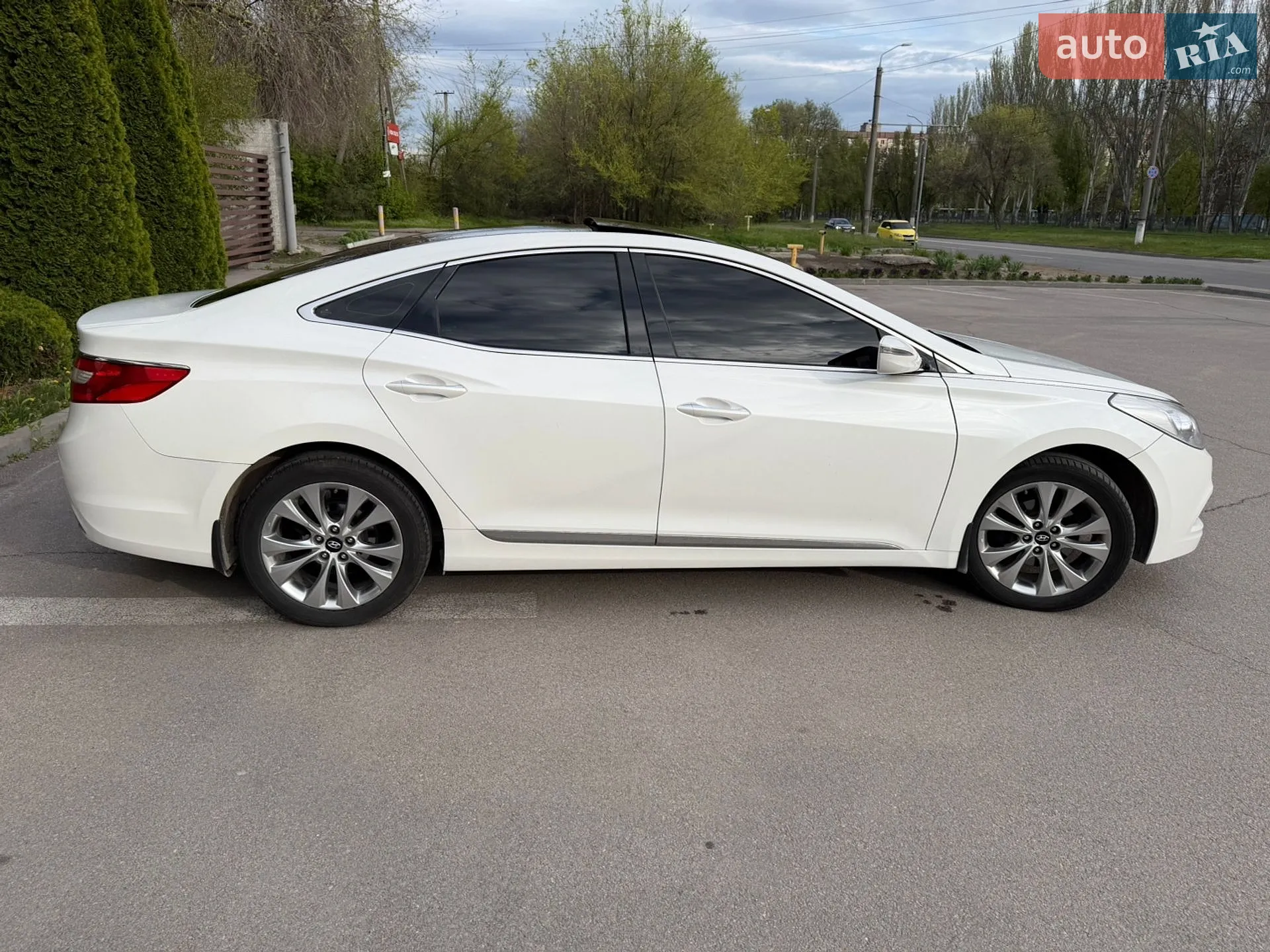 2011 Hyundai Azera - мініатюра 12