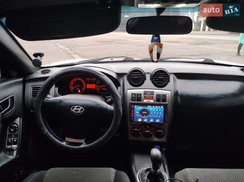 Купе Hyundai Coupe 2002 в Кривому Розі