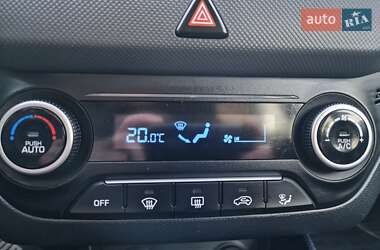 Позашляховик / Кросовер Hyundai Creta 2017 в 