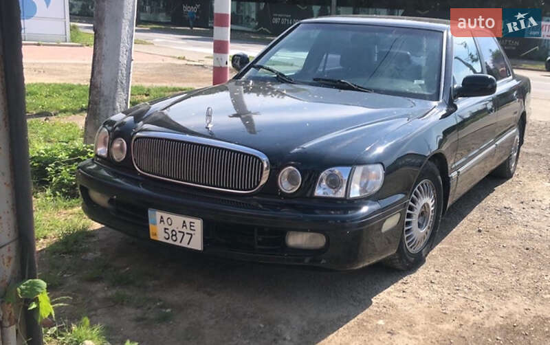 Седан Hyundai Dynasty 1998 в Тячеве