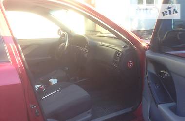 Хэтчбек Hyundai Elantra 2004 в Одессе