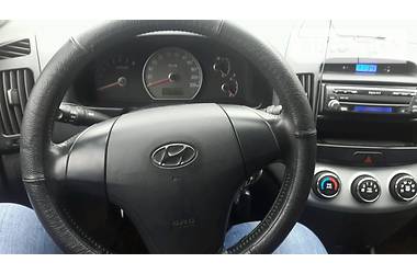 Седан Hyundai Elantra 2008 в Черновцах