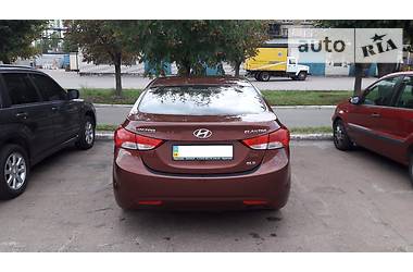 Седан Hyundai Elantra 2012 в Киеве