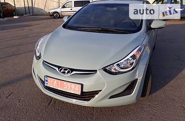 Седан Hyundai Elantra 2015 в Киеве