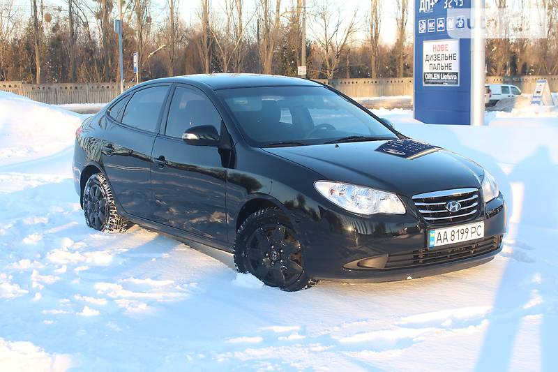 Hyundai Elantra 2010 года