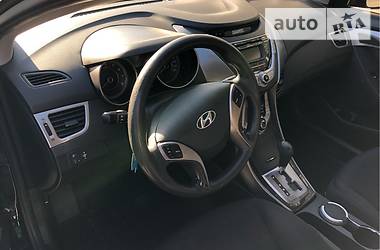 Седан Hyundai Elantra 2013 в Киеве