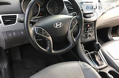 Седан Hyundai Elantra 2014 в Киеве