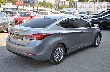 Седан Hyundai Elantra 2015 в Николаеве