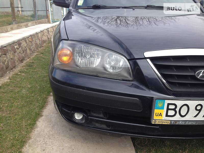 Седан Hyundai Elantra 2010 в Тернополе