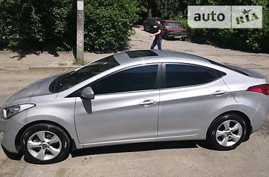 Седан Hyundai Elantra 2012 в 