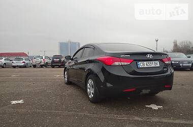 Седан Hyundai Elantra 2012 в Киеве