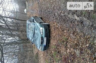 Седан Hyundai Elantra 2000 в Ужгороде